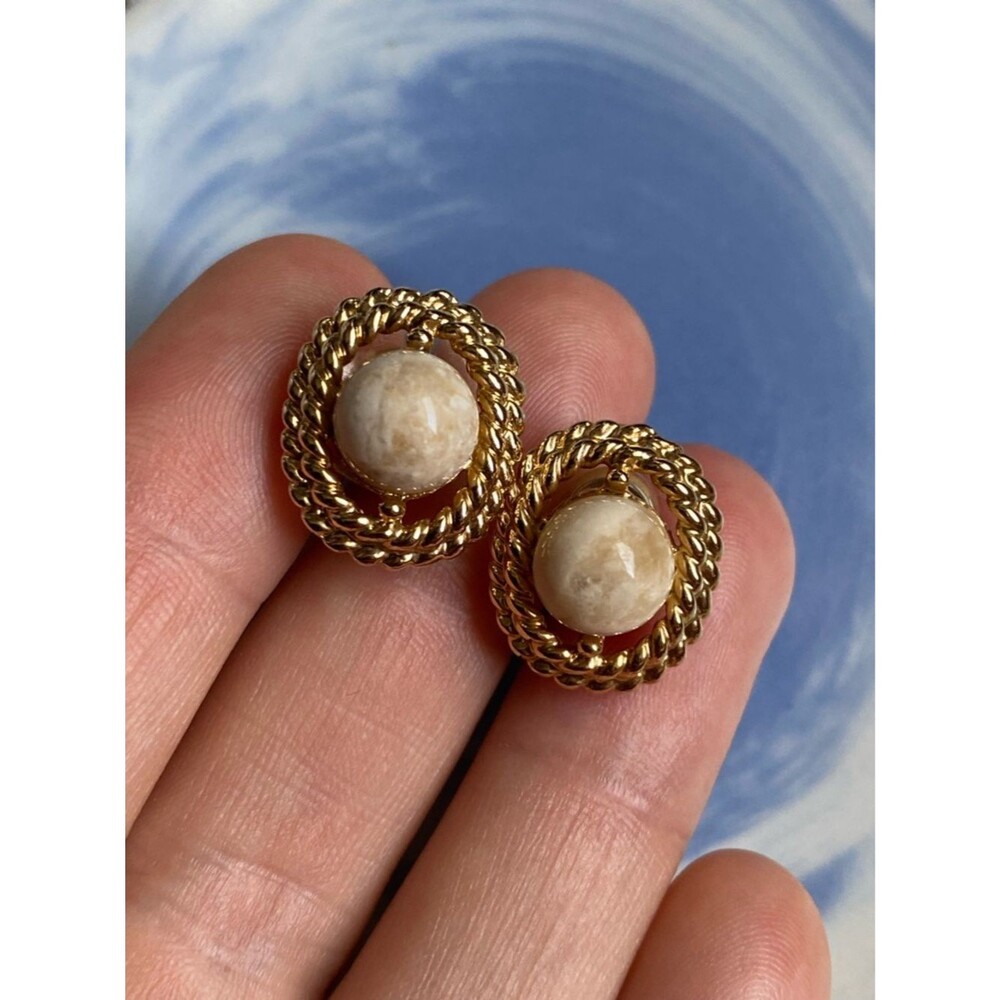 Cute Vintage Stud Earrings